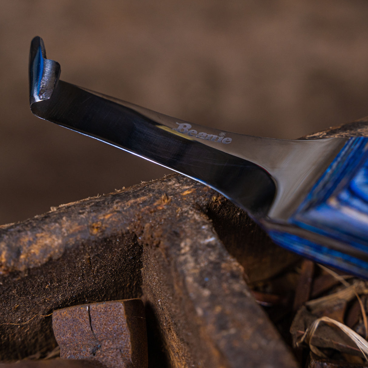 Beanie Farrier Curved Blade Knife with Brass Topper