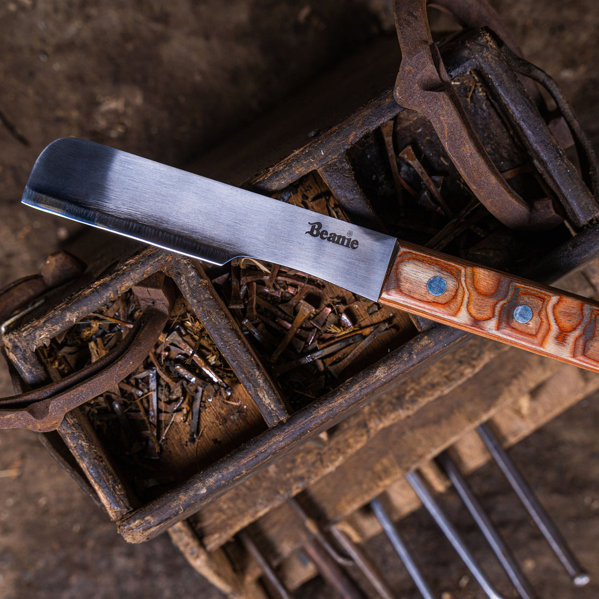 Beanie Farrier Curved Toeing Knife