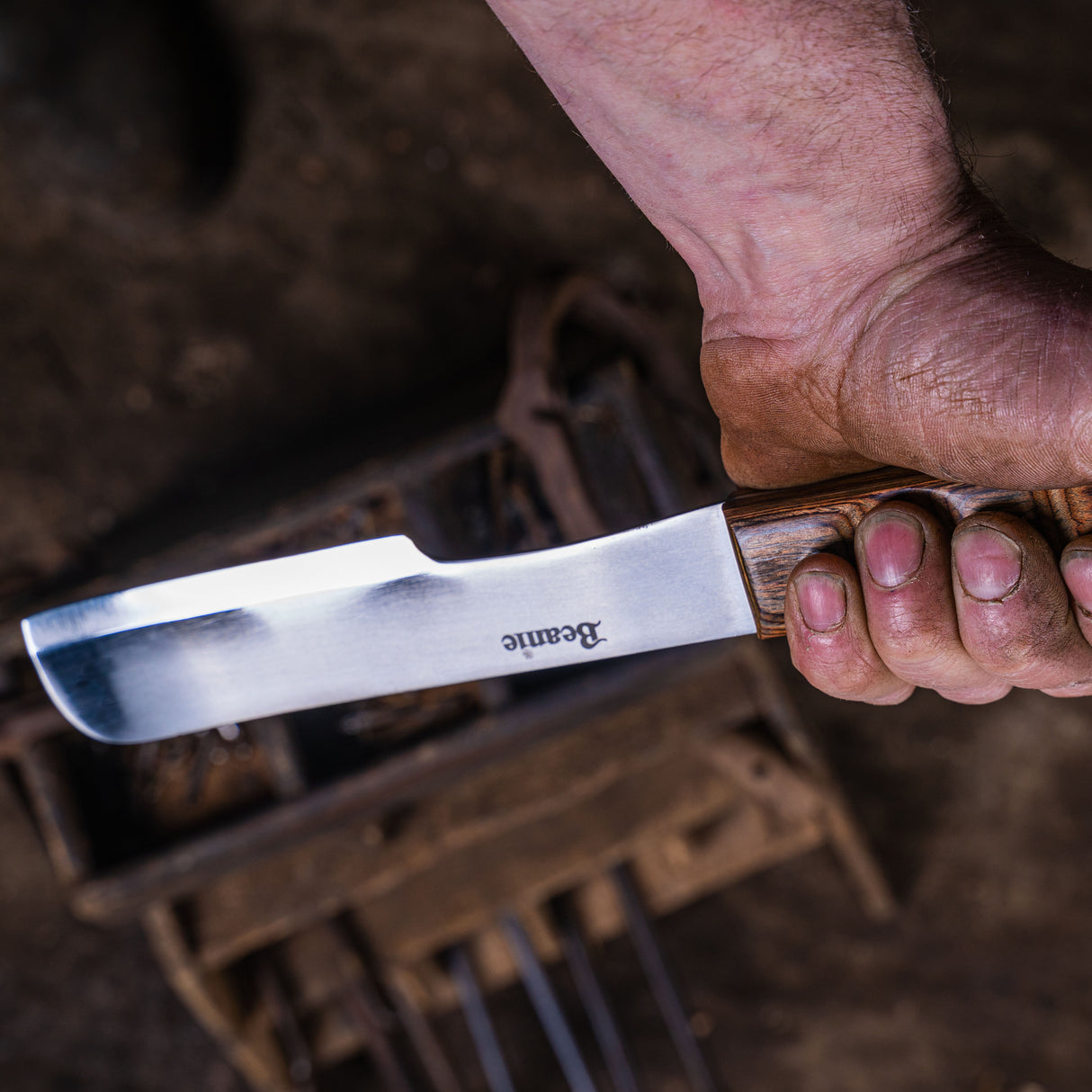 Beanie Farrier Curved Toeing Knife