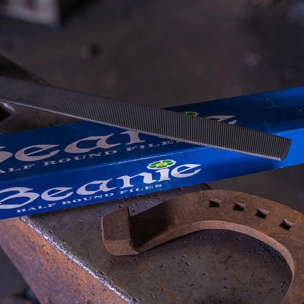 Beanie Aggressive Half Round File 1st Cut (16") For Hot Or Cold Filing