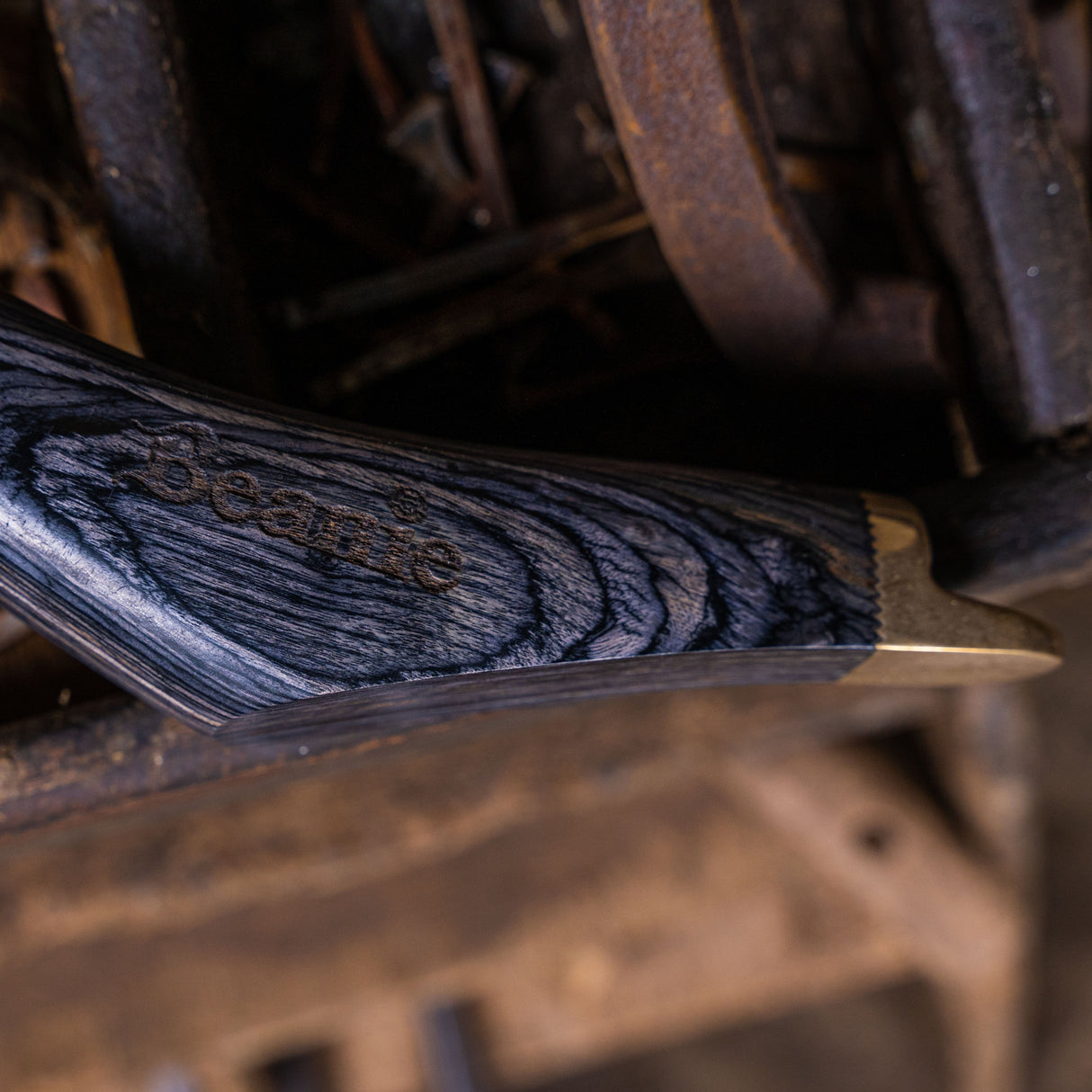 Beanie Farrier Slim Loop Knife with Brass Topper