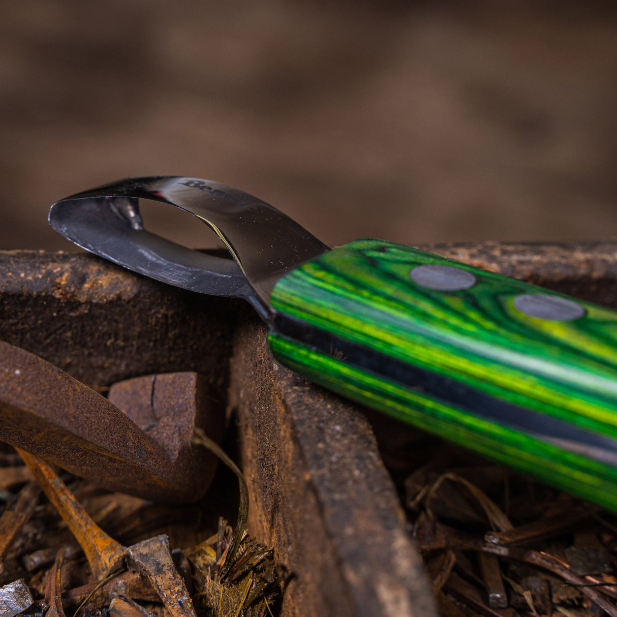 Beanie Farrier Small Loop Knife with Brass Topper