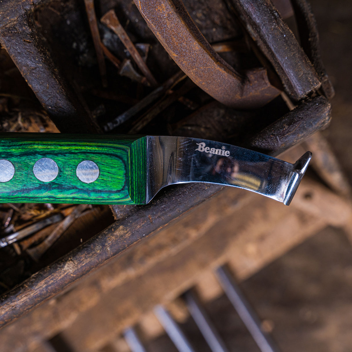 Farrier Wide Blade Knife with Brass Topper