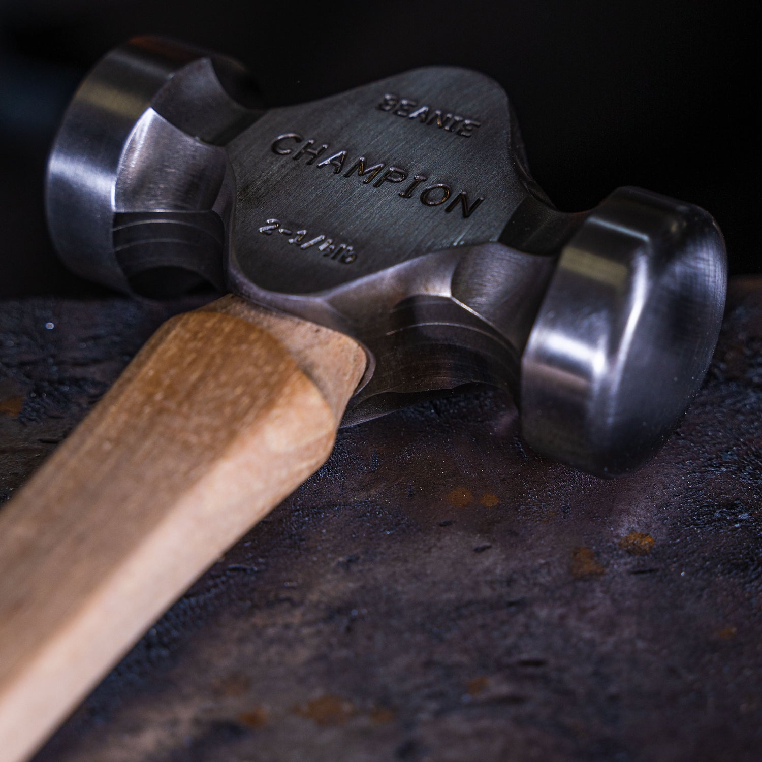 Beanie Champion Farrier Turning Hammer (2 1/4lb)