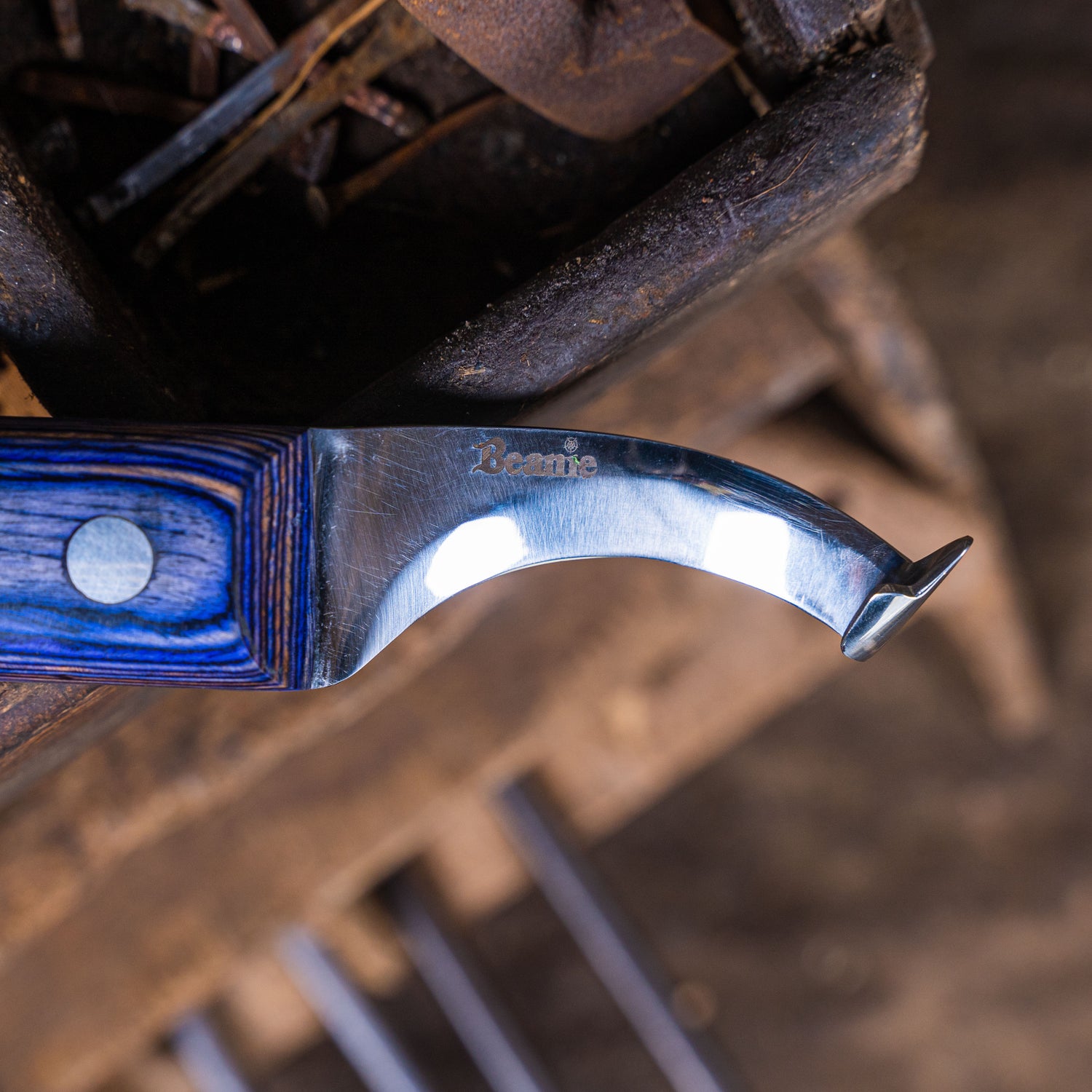 Beanie Farrier Curved Blade Knife with Brass Topper