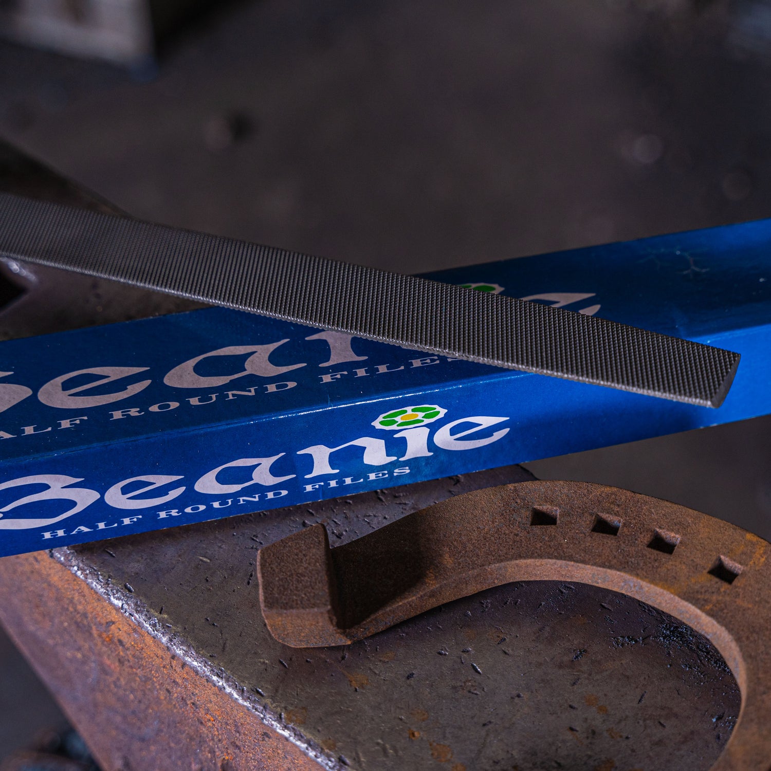 Beanie Aggressive Half Round File 1st Cut (16") For Hot Or Cold Filing