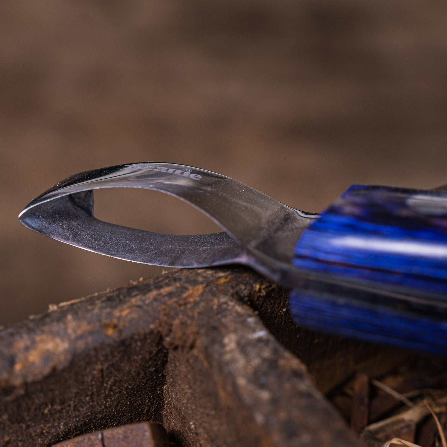 Farrier Small Loop Knife with Flick Groover