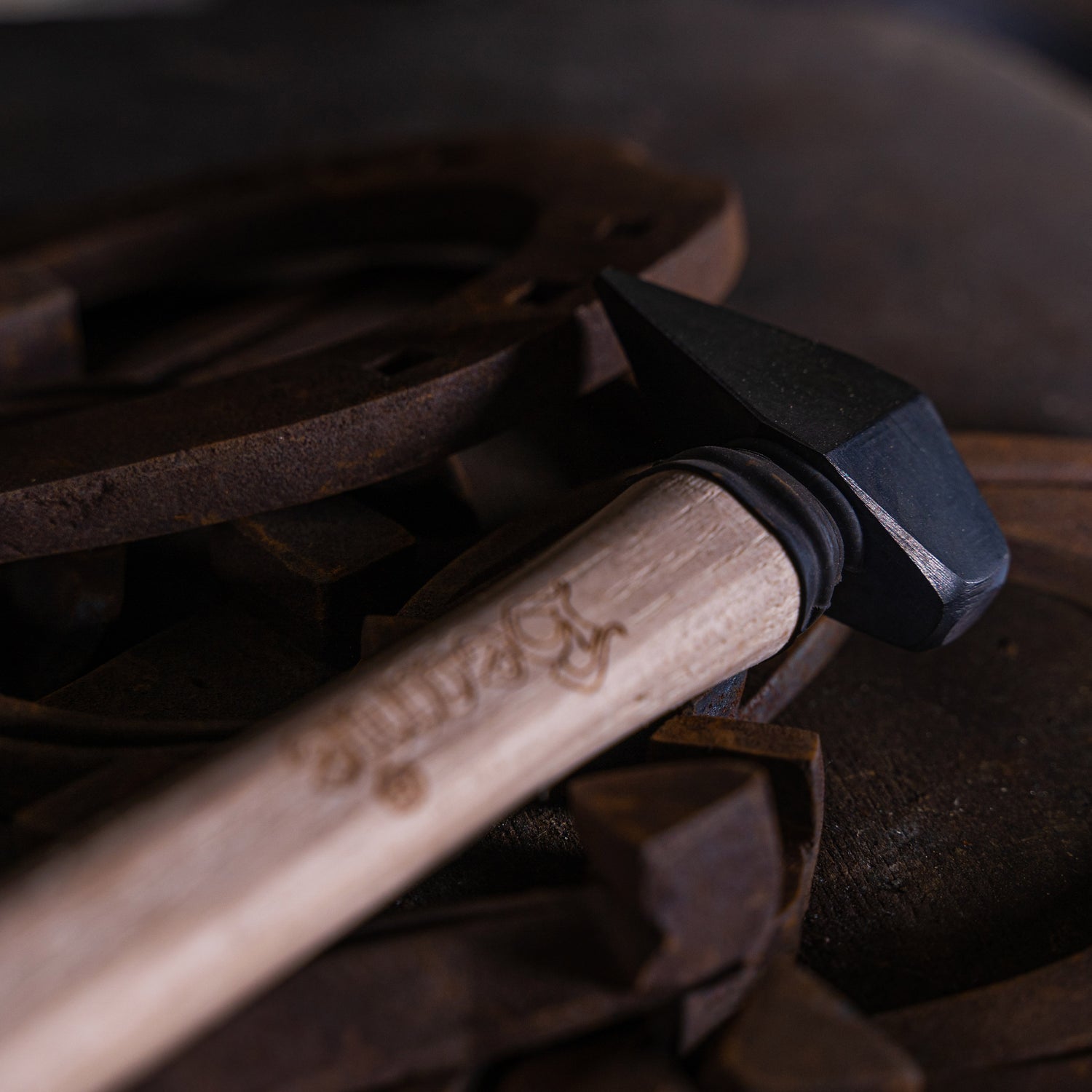 Beanie Stamp for E-Head nails in Plain Stamped Shoes with Wooden Handle