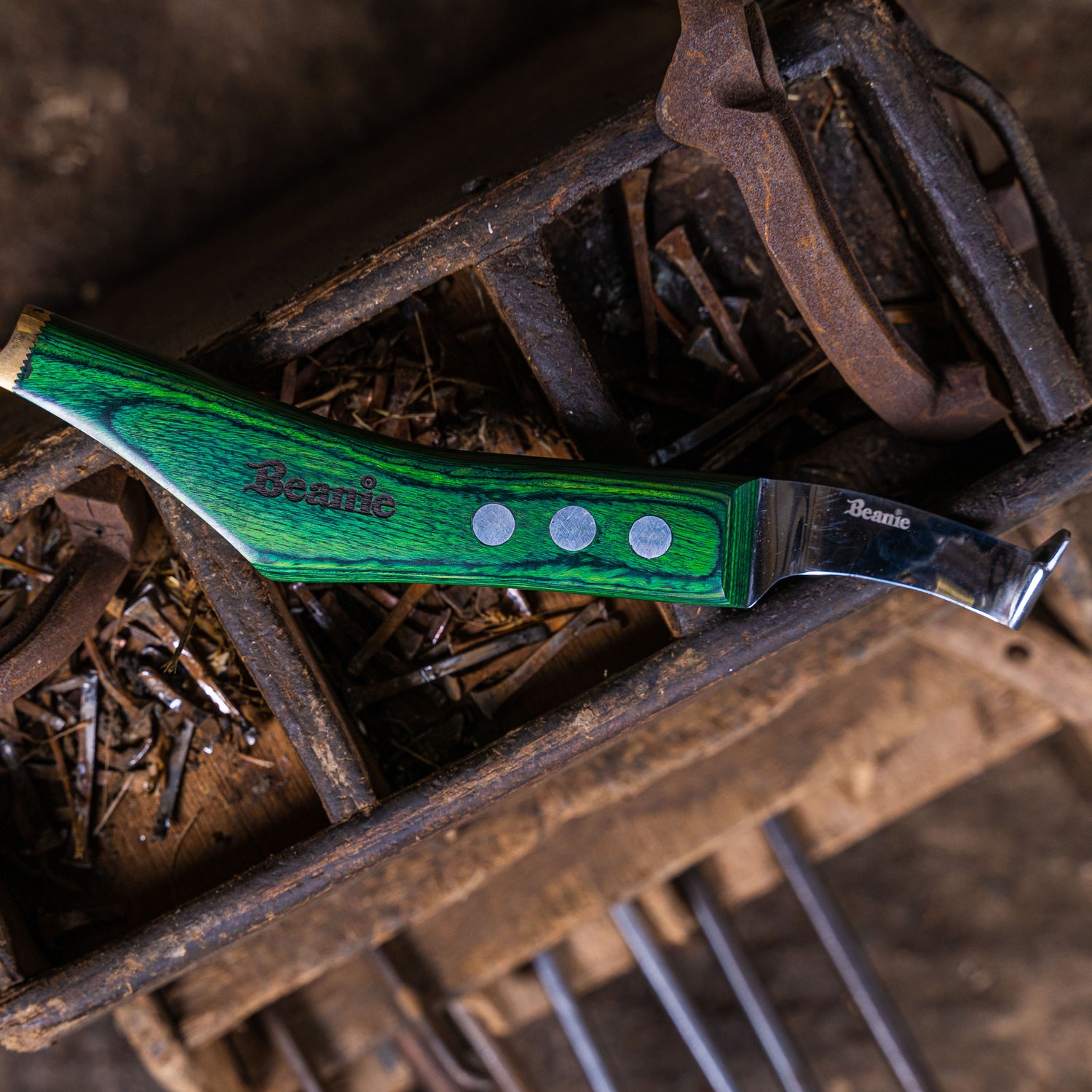Farrier Wide Blade Knife with Brass Topper